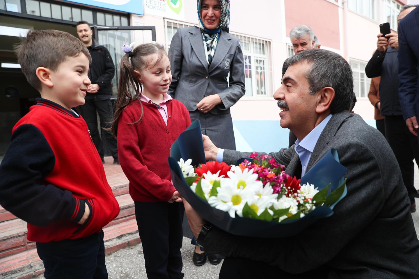 Milli Eğitim Bakanı Yusuf Tekin, Tokat'ta Öğrenci ve Öğretmenlerle Buluştu