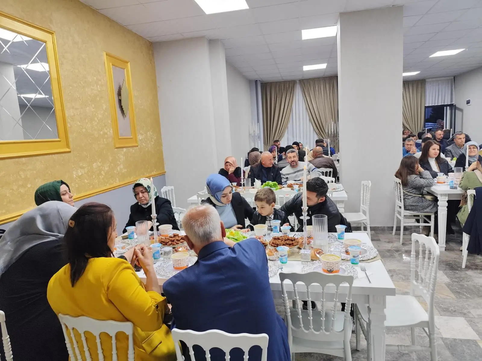 Sivas'ta Yaşayan Tokatlılar Geleneksel İftar Yemeğinde Buluştu