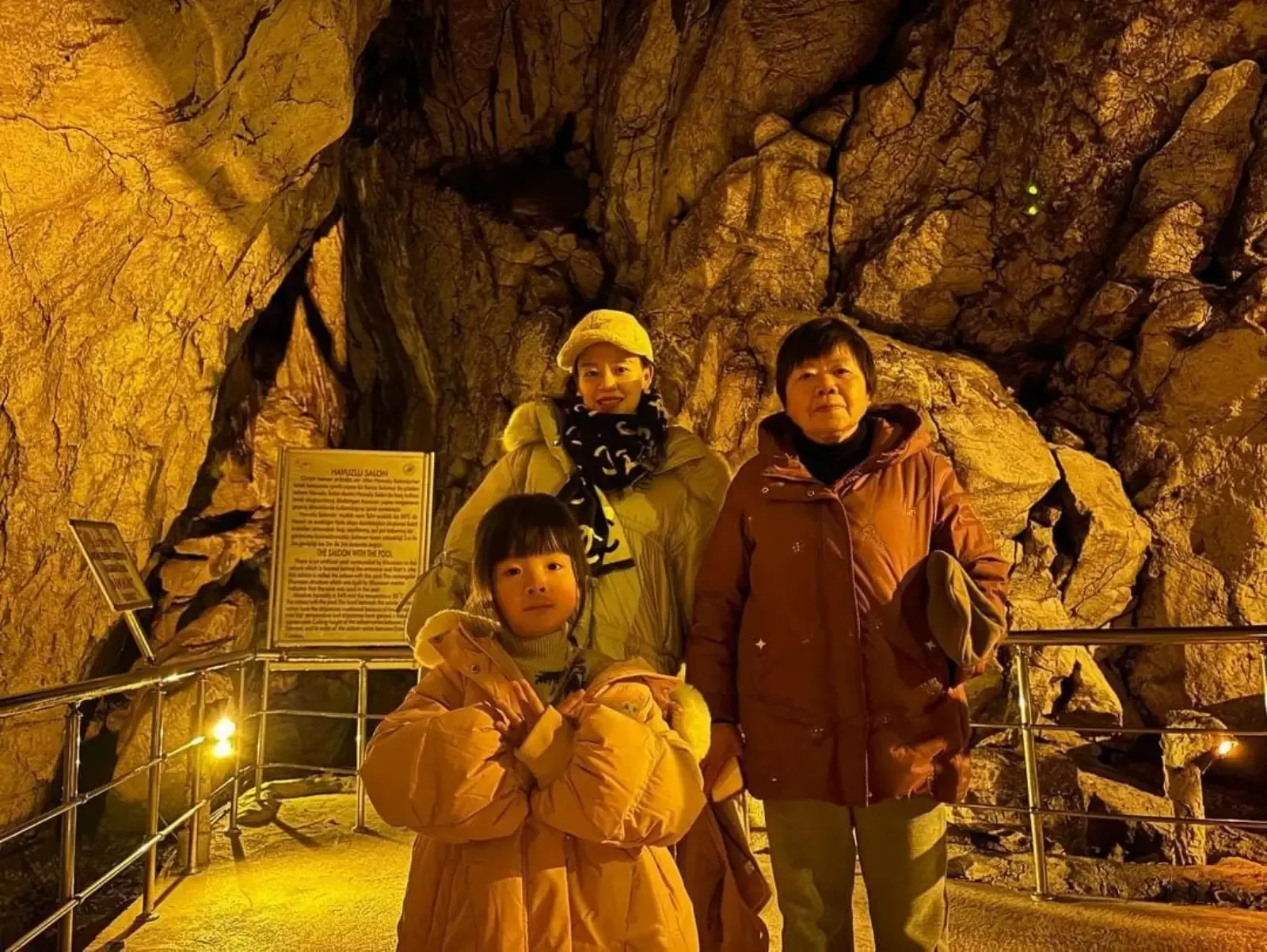 Çinli Ailenin Gözünden Tokat Ballıca Mağarası