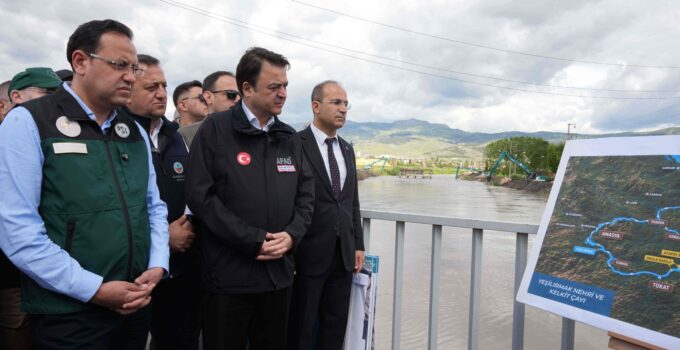 Bakan Yardımcısı Ebubekir Gizligider Turhal’da