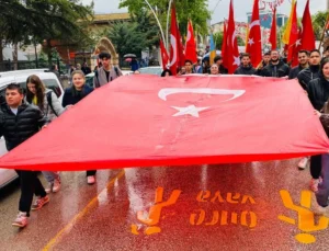 Tokat’ta 19 Mayıs Coşkusu Yağmura Rağmen Durmadı