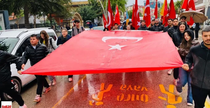 Tokat’ta 19 Mayıs Coşkusu Yağmura Rağmen Durmadı