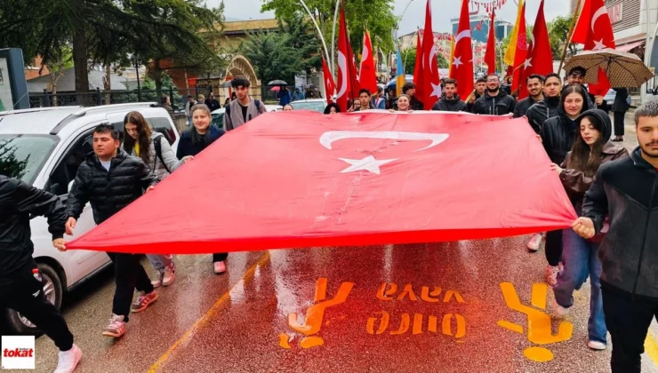 Tokat’ta 19 Mayıs Coşkusu Yağmura Rağmen Durmadı